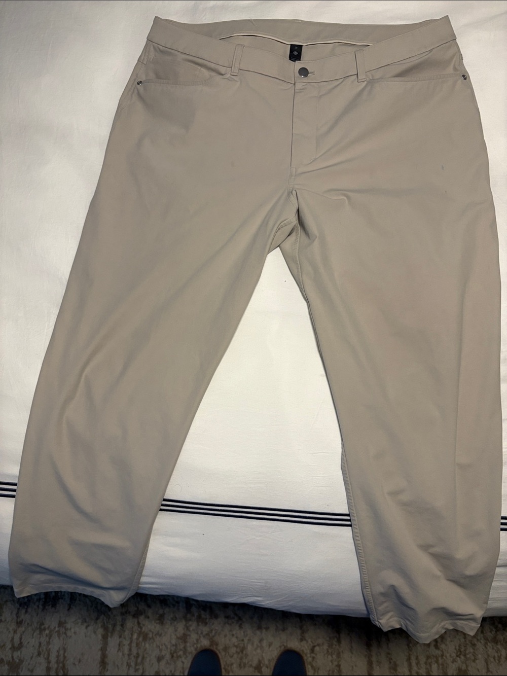 lululemon athletica Men's Stretch Chinos in Light Tan